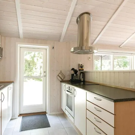 Vakantiehuis 3 Bedroom Lovely In Hasle